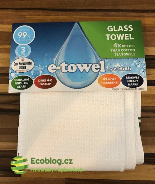 E-cloth utěrka na nádobí z mikrovlákna položená v kuchyni