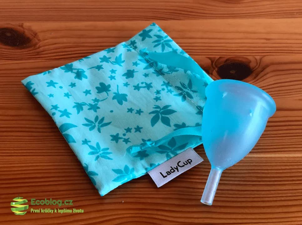 Bavlněný obal dodávaný spolu s kalíškem LadyCup