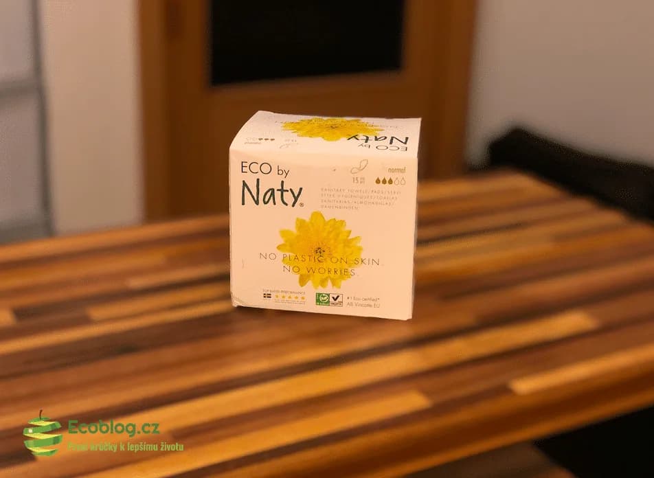 Balení denních vložek Naty z e-shopu Econea, kompostovatelné a bez parfému