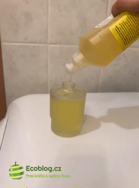 Sonett tekuté mýdlo, detail balení ekologického mýdla při testu
