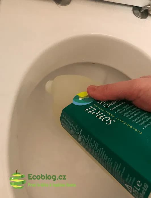 Detail Sonett WC čističe BIO, ekologický gel s vůní cedru a citronely