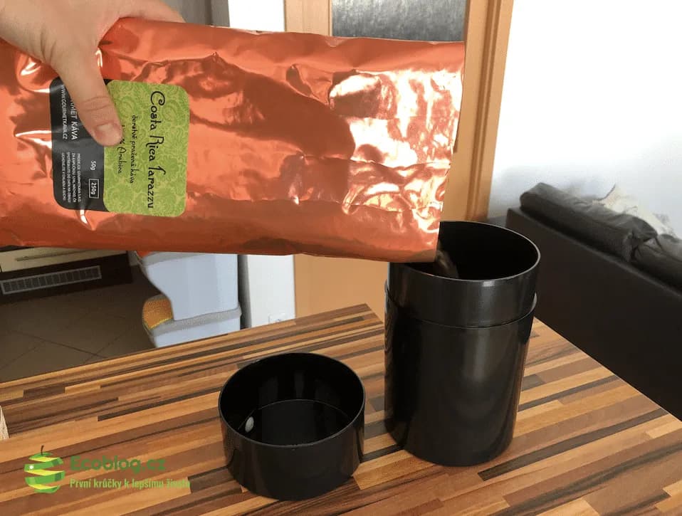 Vakuová dóza Coffeevac jako součást domácí přípravy kávy