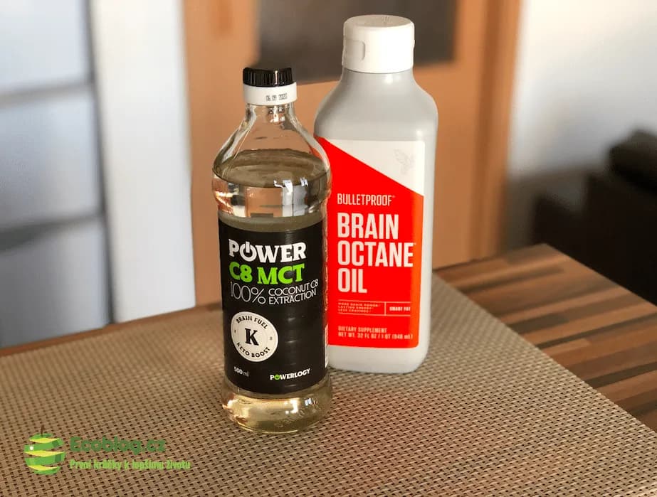 Powerlogy MCT olej přidaný do ranní kávy
