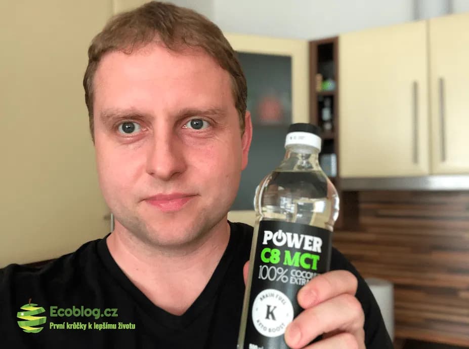 Powerlogy MCT olej jako součást ranního bulletproof rituálu