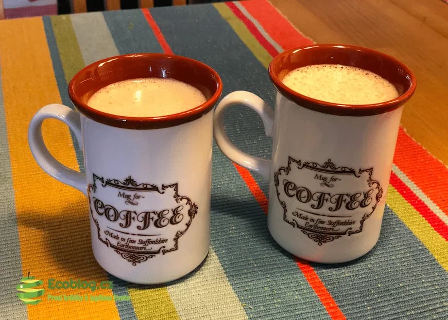 Příprava bulletproof kávy z Powerlogy Power Coffee Extra Strong