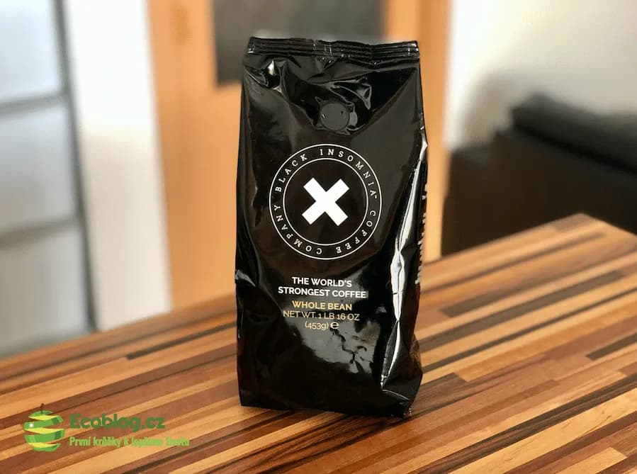 Balení zrnkové kávy Black Insomnia Coffee, design a materiály obalu