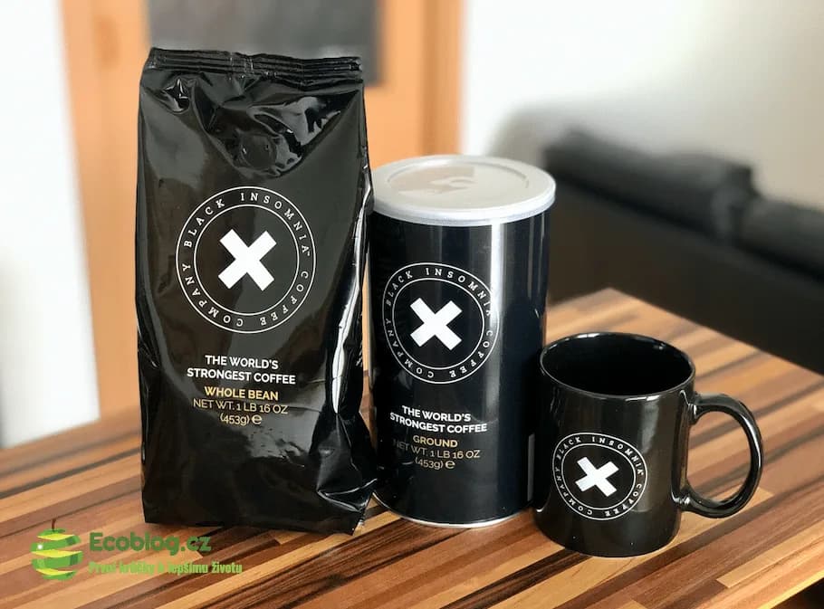 Balení zrnkové kávy Black Insomnia Coffee, jedné z nejsilnějších káv na světě