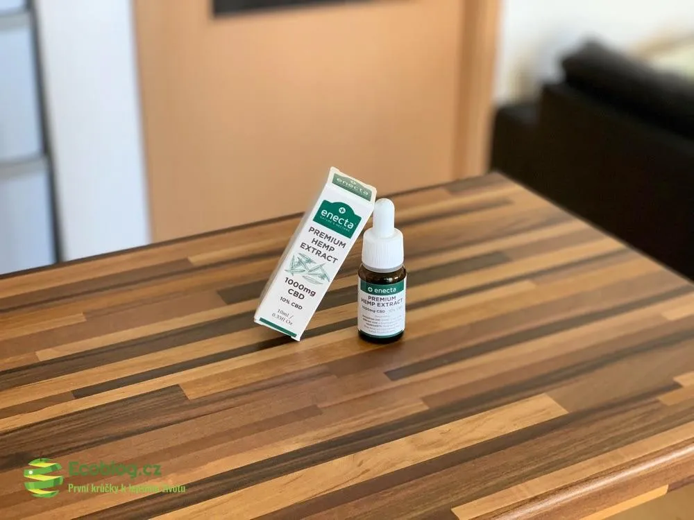 Nakapání CBD oleje Enecta pod jazyk během testu