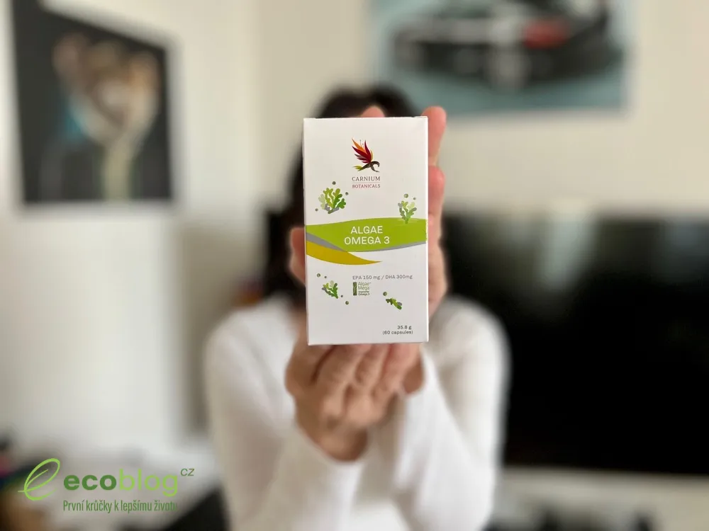 Dávkování Algae Omega 3 od Carnium Botanicals, dvě kapsle denně