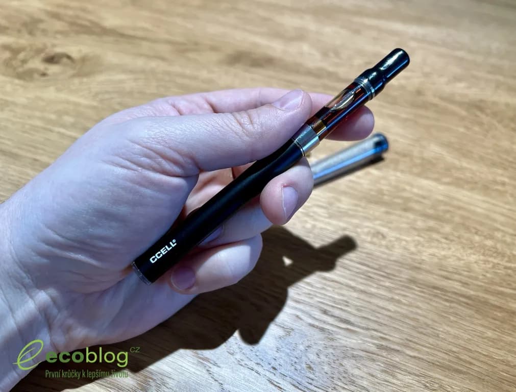 CBD Star Vape Pen Kit jako součást večerní relaxační rutiny