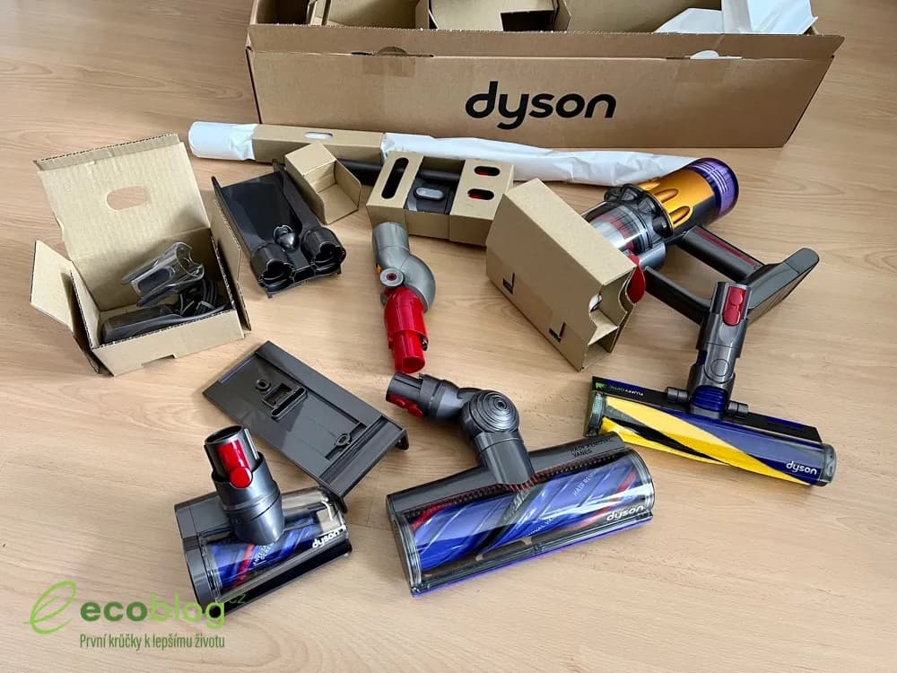 Obsah balení vysavače Dyson V12 Detect Slim s hubicemi