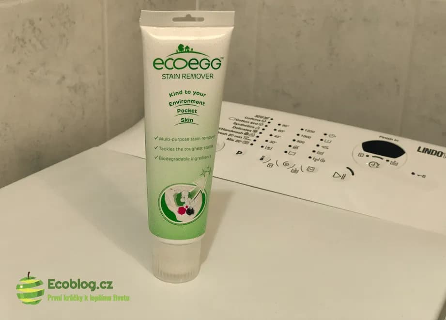 Ecoegg odstraňovač skvrn s houbičkou na aplikaci pasty přímo na skvrnu