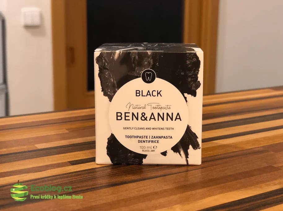 Ben & Anna bělící zubní pasta recenze: moje zkušenost s černou pastou (2026)