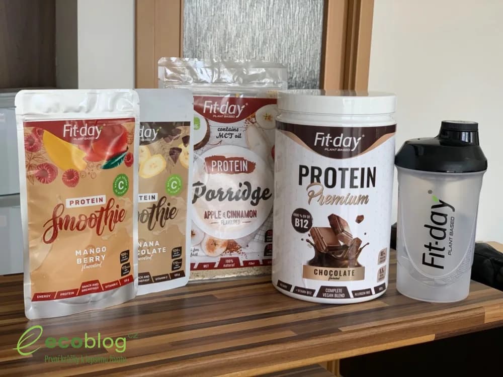 Fit-day recenze 2026: moje zkušenost se 4 rostlinnými proteiny