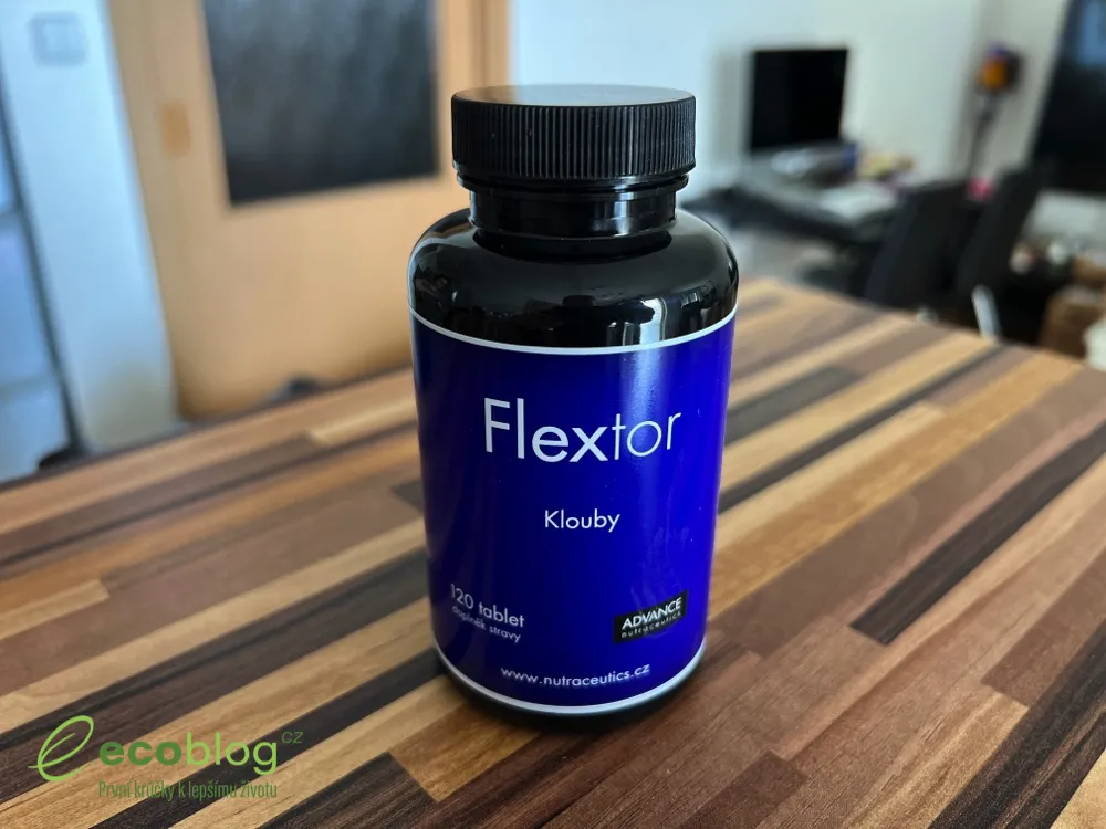 Detail kapslí Flextor s kloubní výživou od ADVANCE Nutraceutics