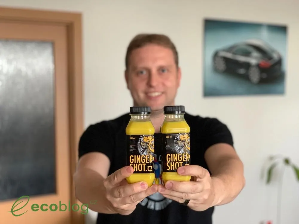Ginger Shot přidaný do nápoje pro zmírnění intenzivní chuti
