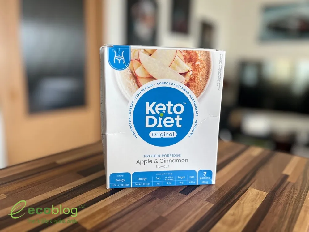 Proteinový koktejl a polévka KetoDiet připravené k jídlu