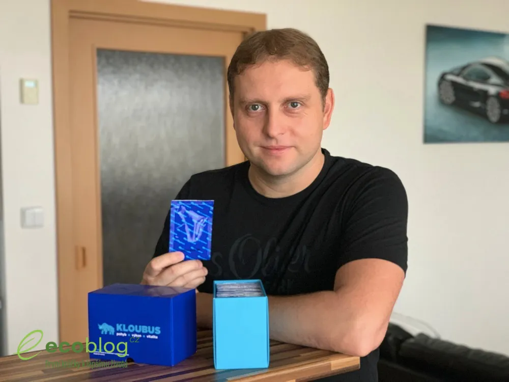 Rozmíchávání kloubní výživy Kloubus do sklenice vody