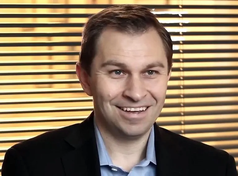 David Sinclair, autor knihy Konec stárnutí, profesor genetiky na Harvardu