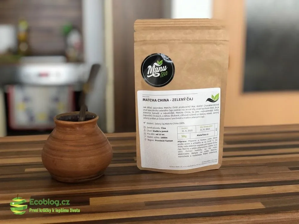 Yerba Mate Elaborado Con Palo připravená v šálku
