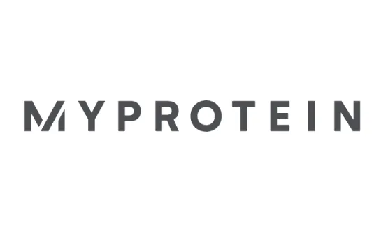 Krabice s produkty MyProtein připravená k rozbalení a testování