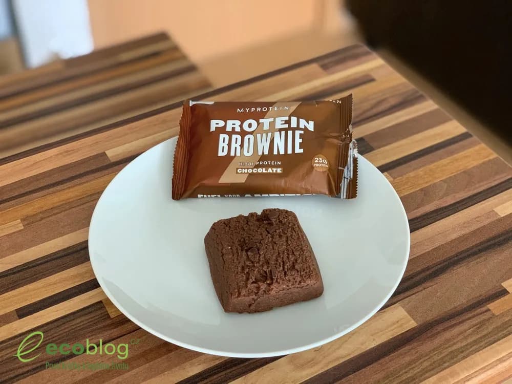 Arašídové máslo MyProtein přidané do snídaňové kaše