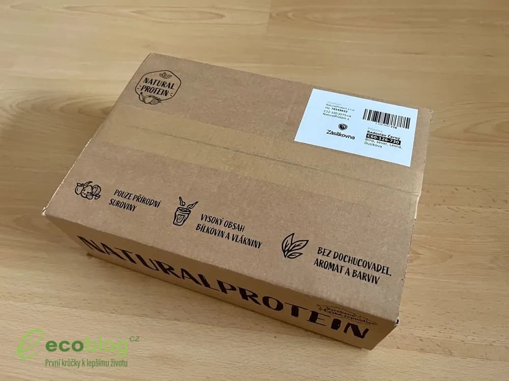 Balení blokátoru hladu Stop Hlad od NaturalProtein na stole