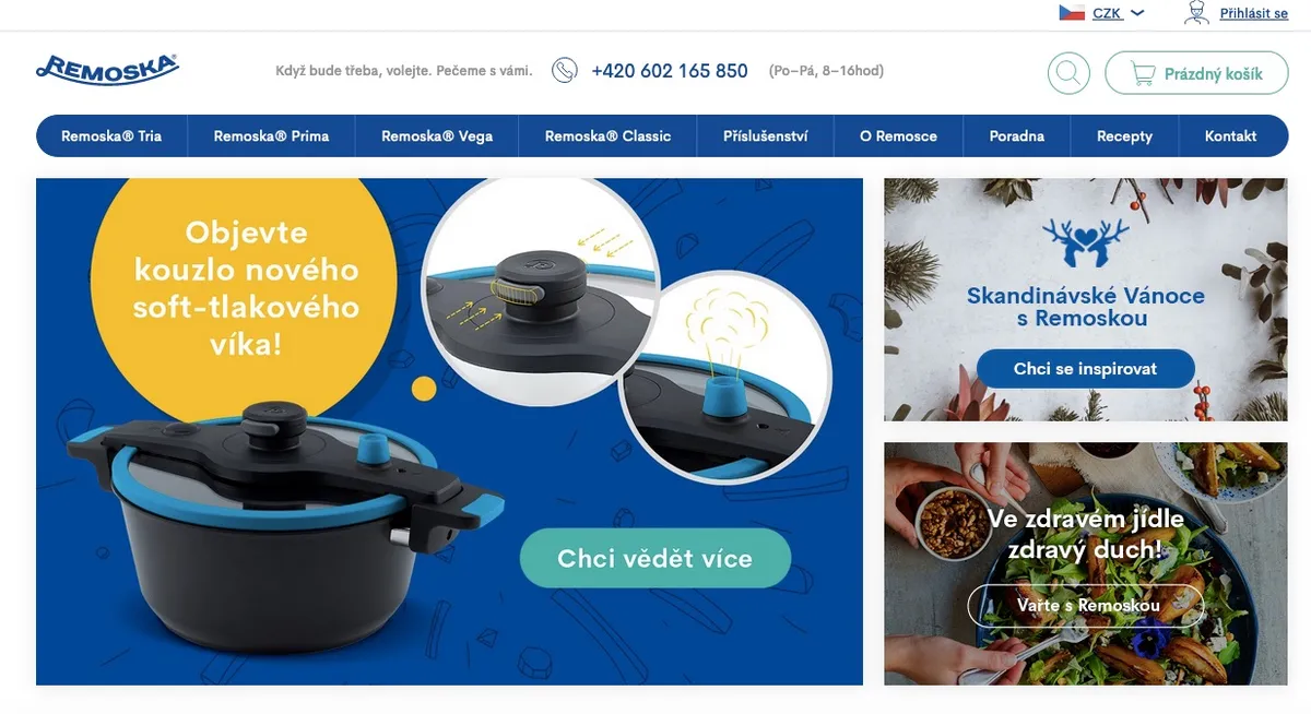 Elektrická pečicí mísa Remoska připravená k vaření v kuchyni