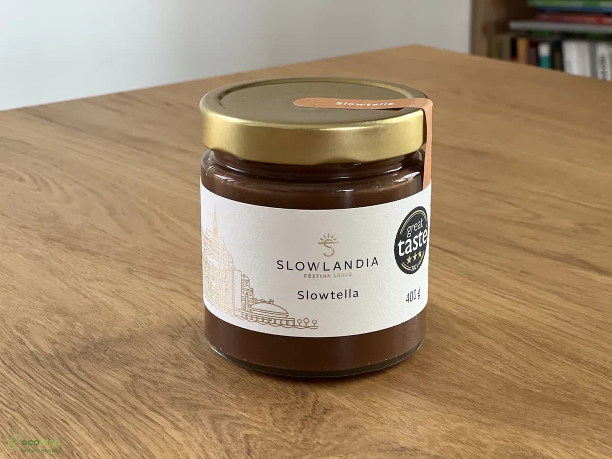 Mandlové máslo Slowlandia s hladkou strukturou