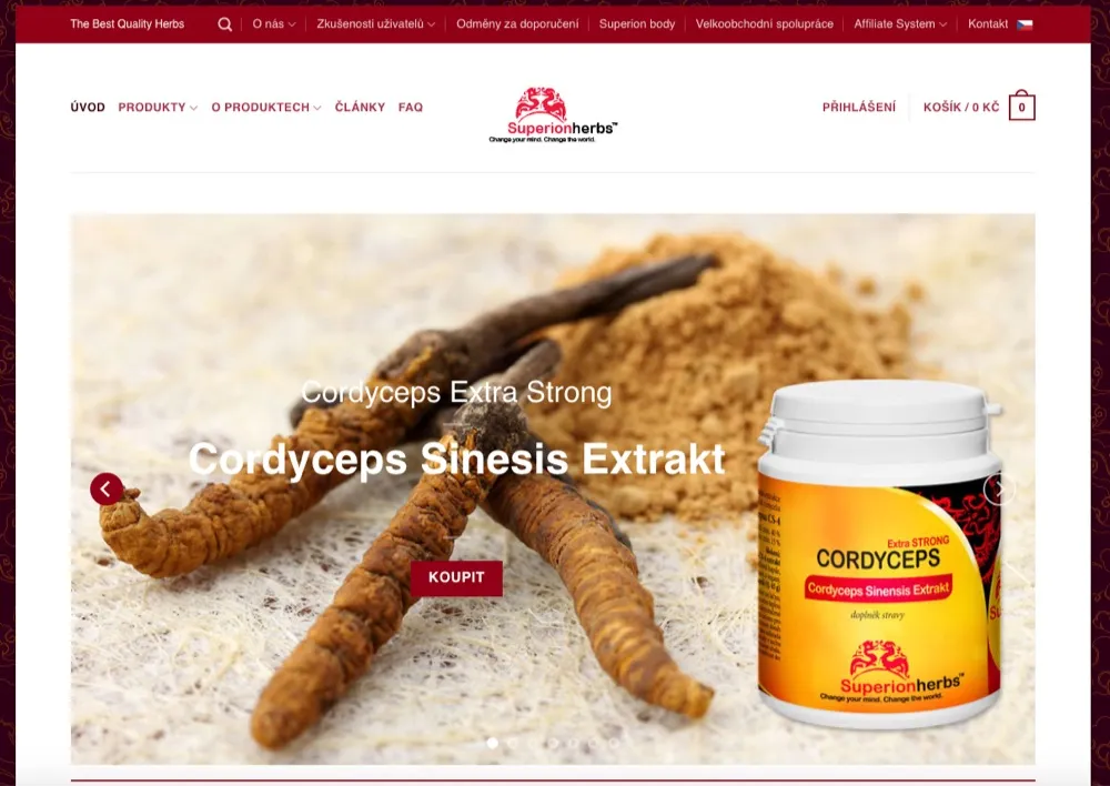Balení Cordyceps od Superionherbs s informační brožurkou po rozbalení