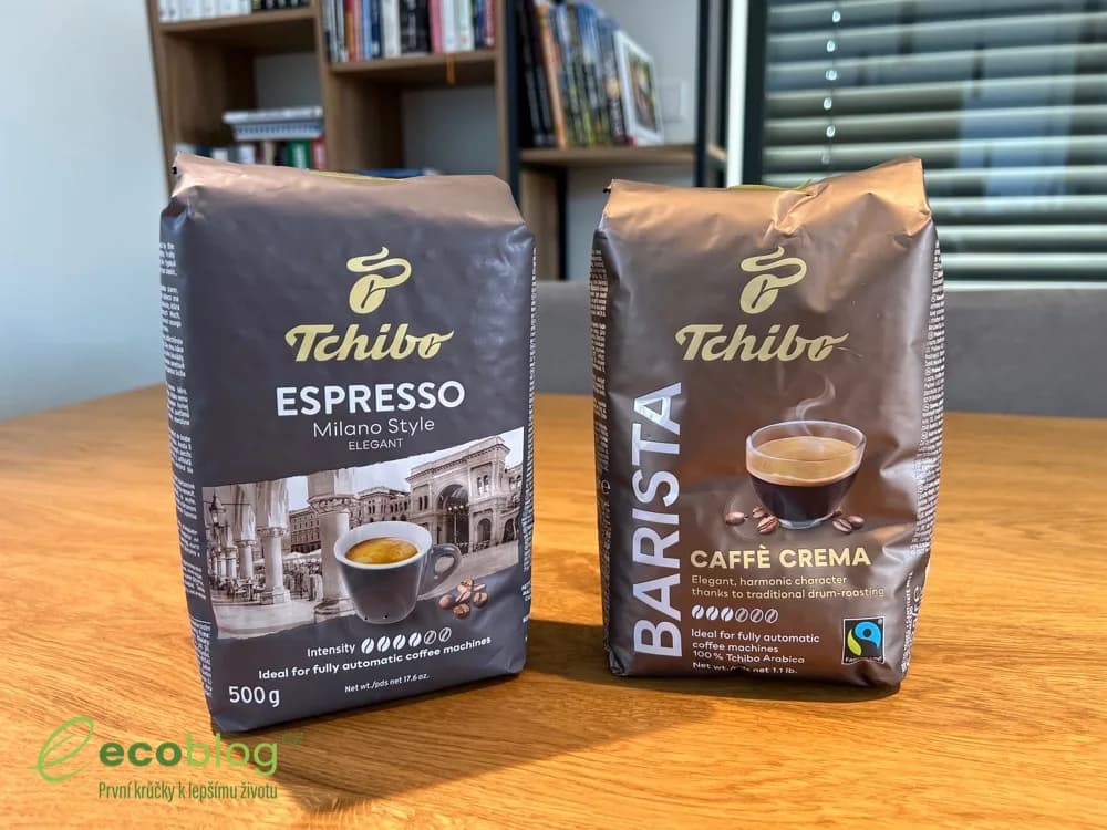 Dvě výběrové kávy Tchibo, Barista Caffè Crema a Espresso Milano Style, připravené k domácímu testu