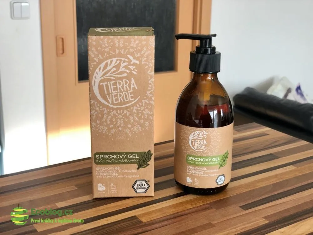 Tierra Verde sprchový gel ve skleněné lahvi připravený k doplnění