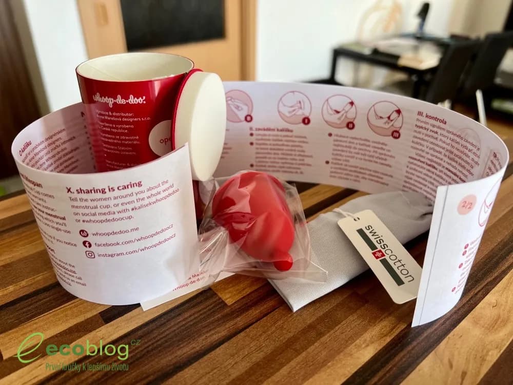 Menstruační kalíšek Whoop de doo a textilní sáček na uložení