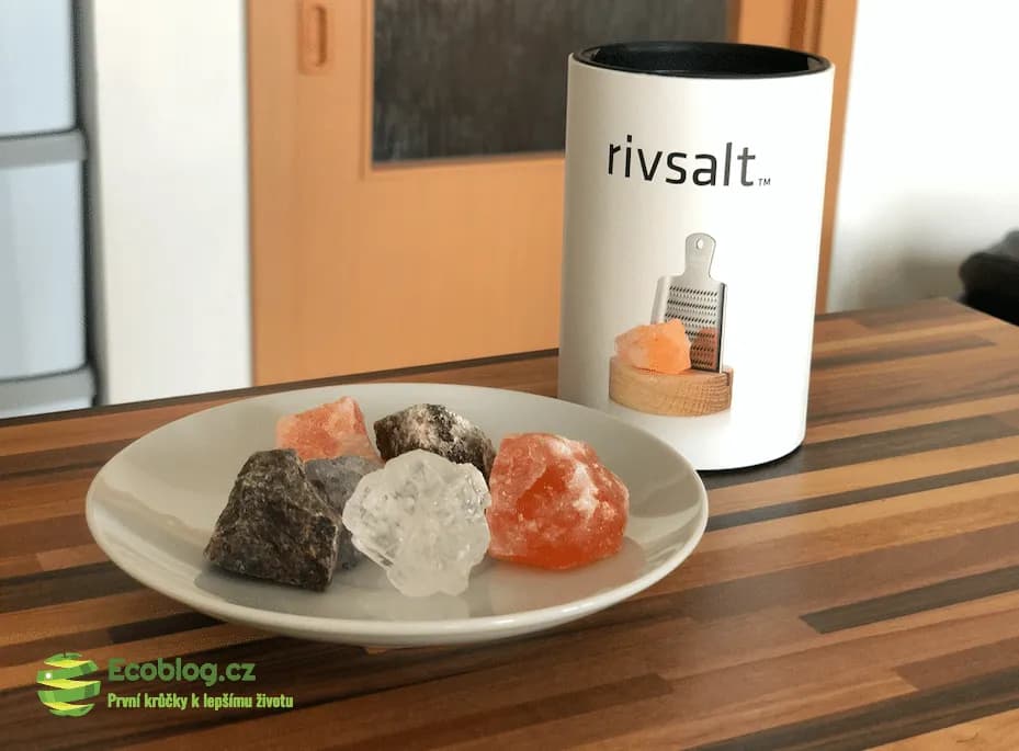 Kamenné soli Rivsalt vypadající jako drahokamy