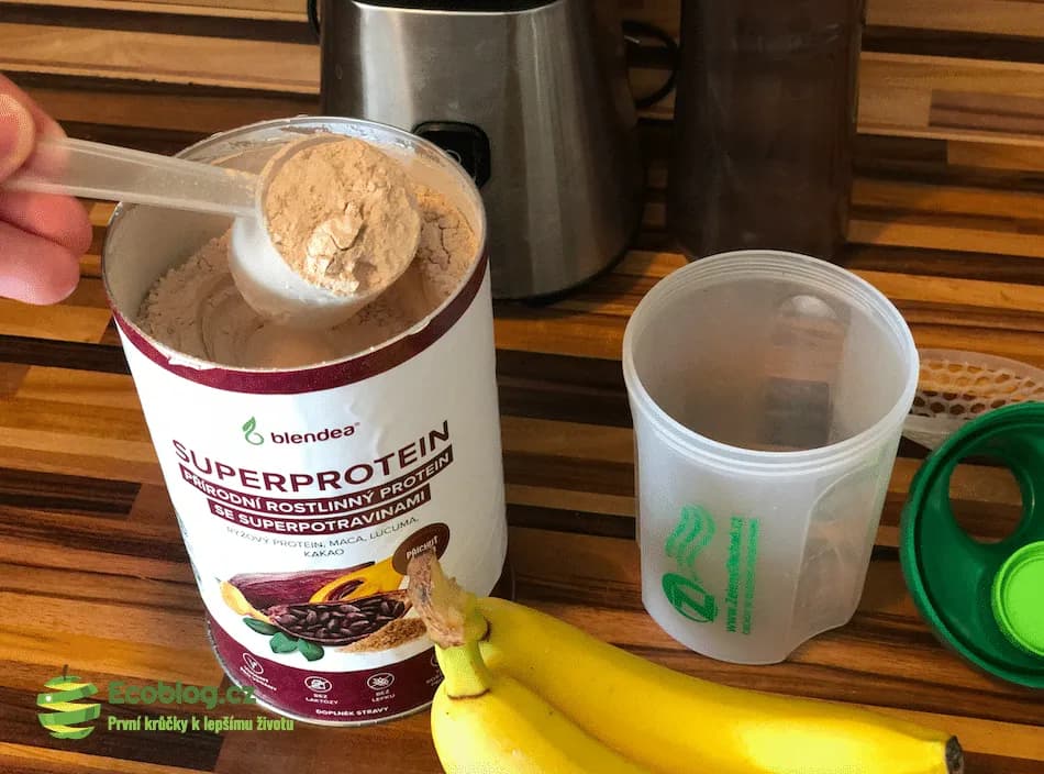 Příprava proteinového nápoje z testu na Ecoblogu
