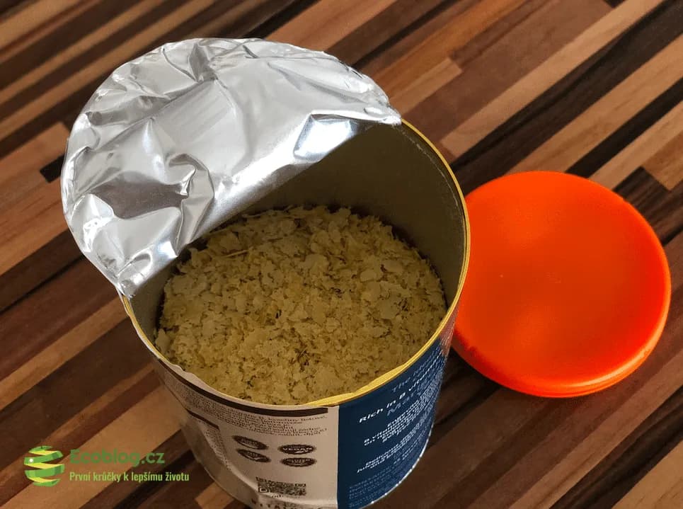 Detail vloček lahůdkového droždí s B12 od Vitalvibe