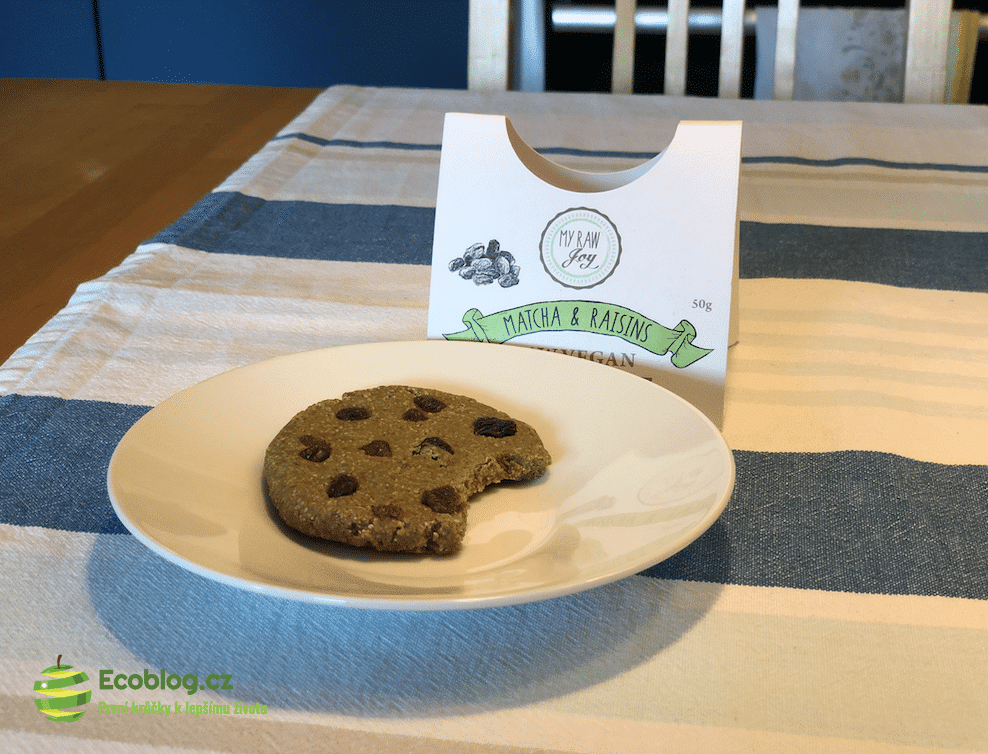 Raw vegan cookie